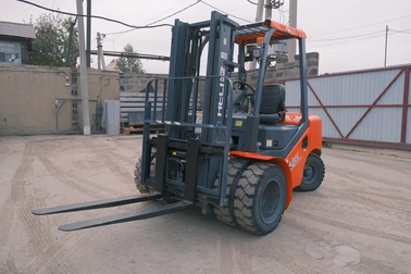 Вилочный погрузчик HELI CPCD30    