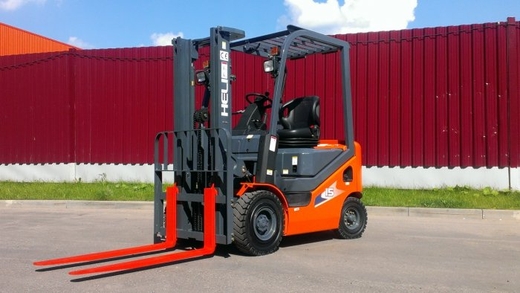 Дизельный погрузчик HELI CPCD15