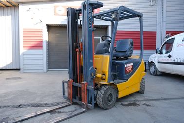 Вилочный электропогрузчик Komatsu FB15-12  